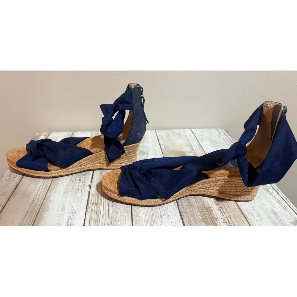 UGG Trina Espadrille Wedge Sandals Womens 9 Navy Blue Excellent Bow Ankle Wrap